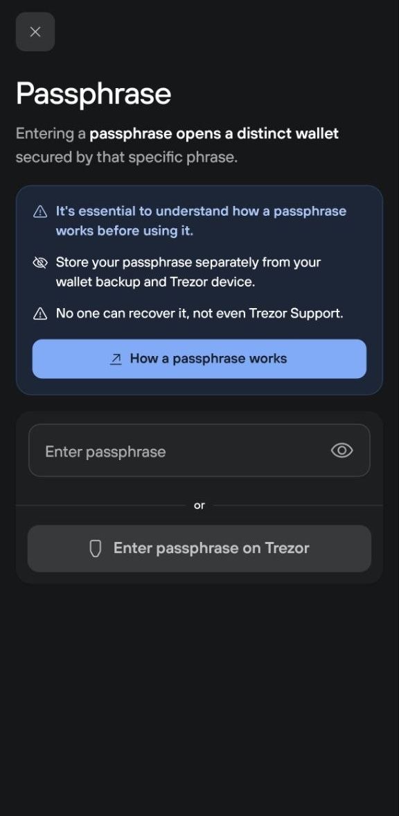 Passphrase screen warns about recovery risks and offers entry in Trezor Suite or on the Trezor device.